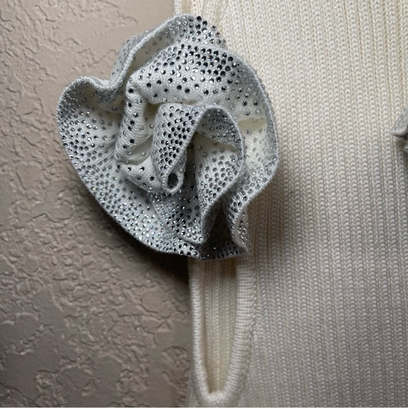 GIUSEPPE DI MORABITO | Side Cut-out Midi Skirt and Bralette in Milk White - Picture 9 of 11